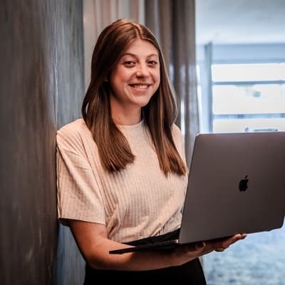 Jacky — native-advertising.net team